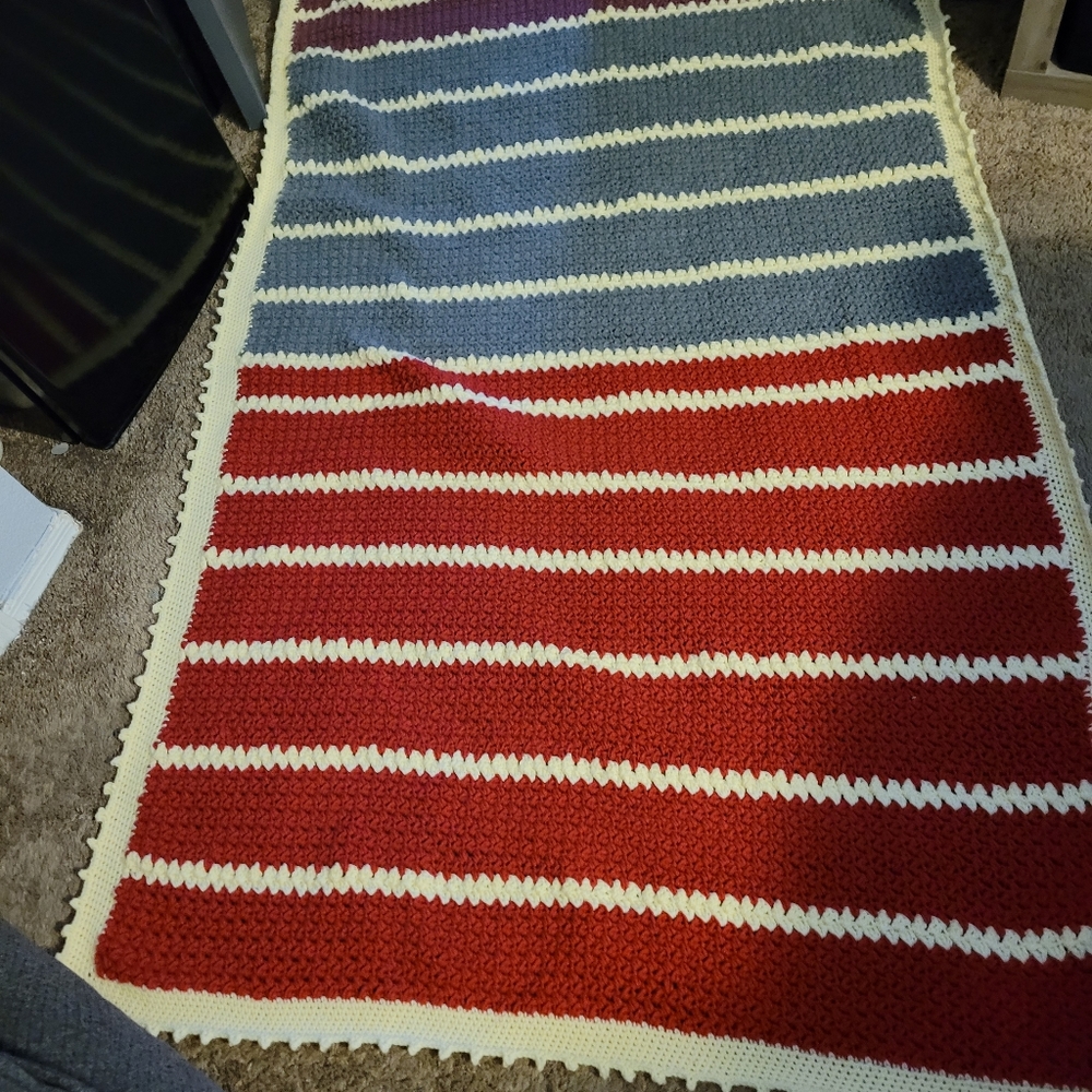 HandmadeThrow Blanket